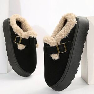 Cozy Tan Fur-Lined Slip-On Ankle Boots Size 8